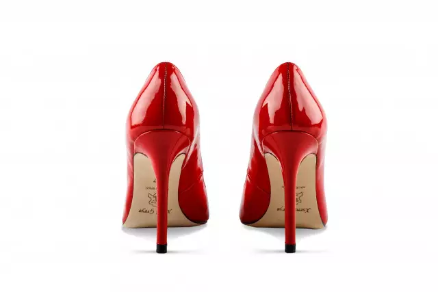 Escarpins rouges vernis en cuir talons aiguilles Femme Xseni