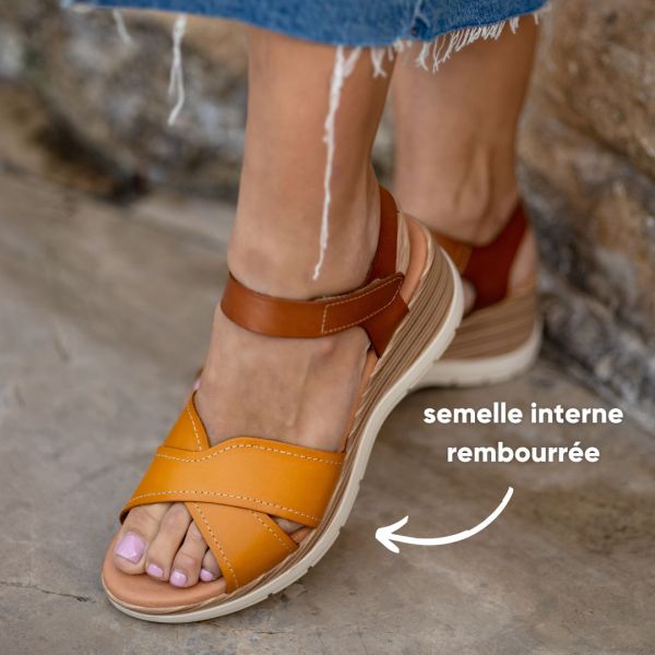 Sandales confortables compensées à brides en cuir - Marron - Marila