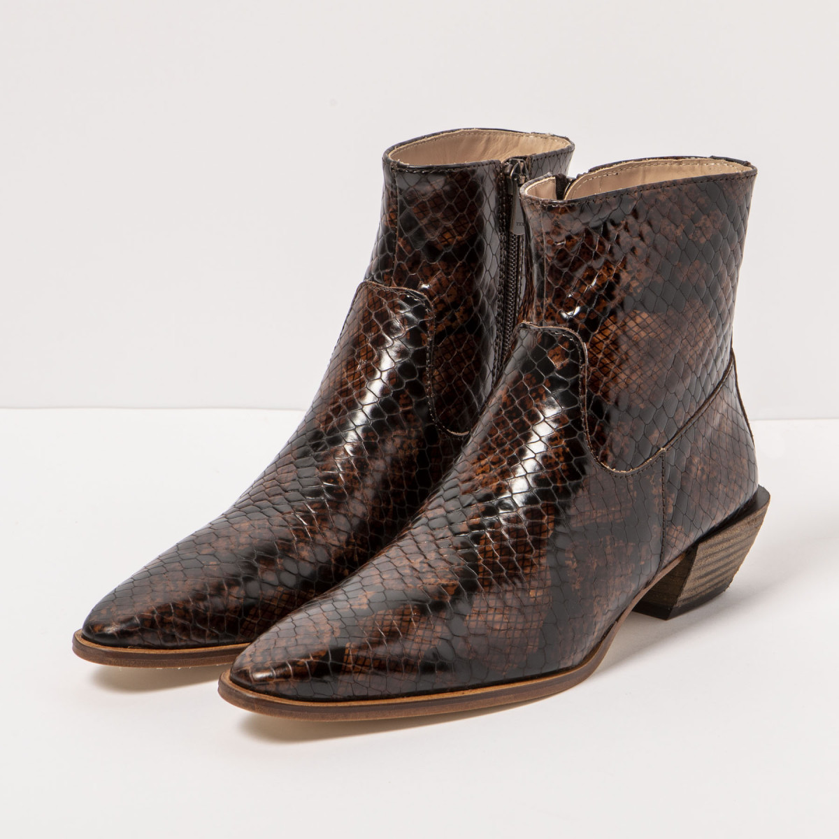 Bottines en cuir à talon bottier - Marron - Neosens