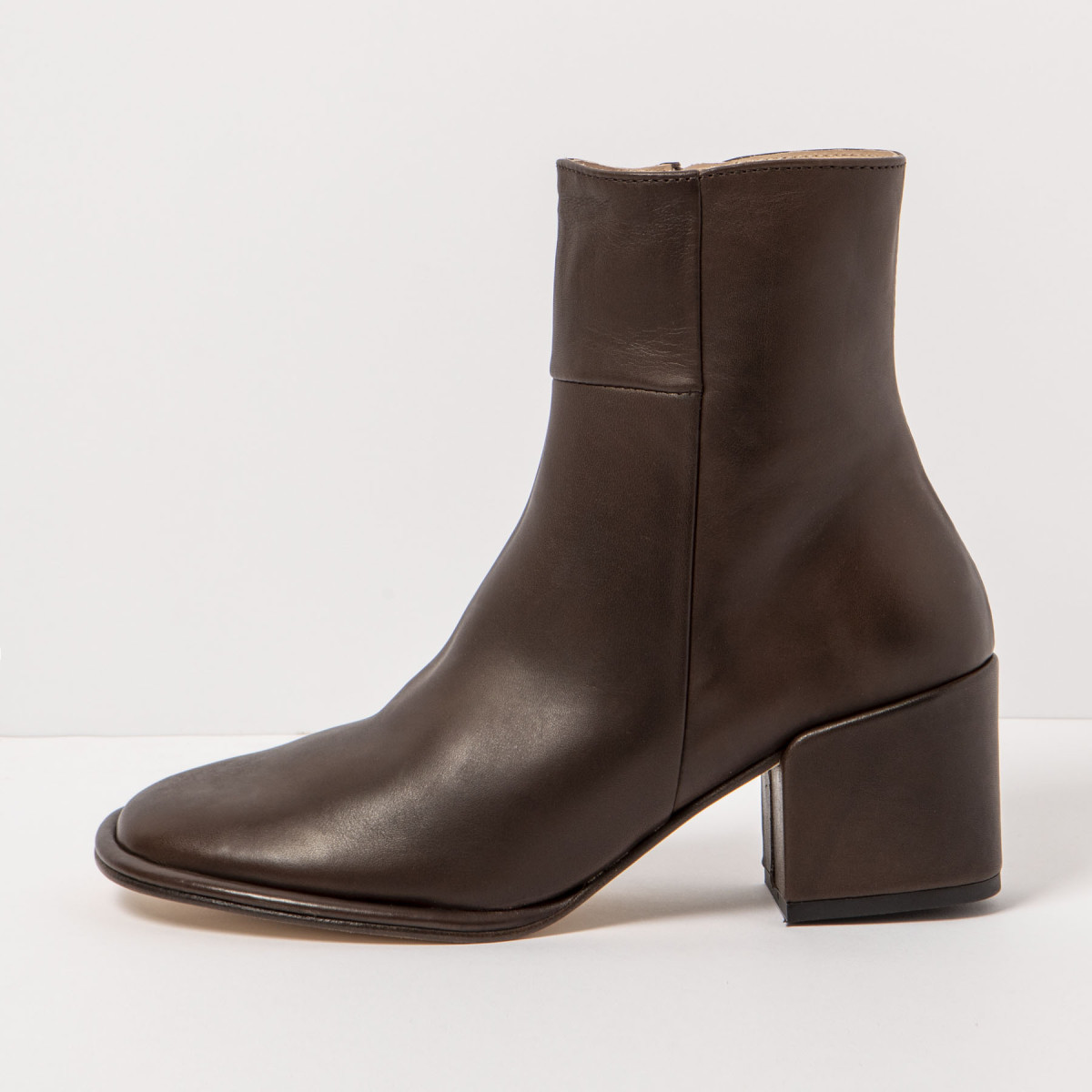 Bottines en cuir à talon bottier - Marron - Neosens